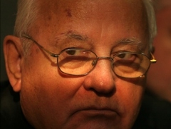 Кто поставил Горбачева у власти?